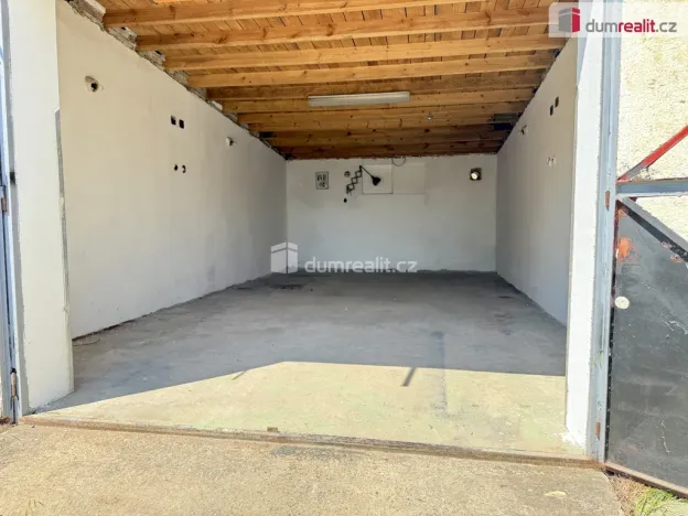Pronájem garáže, Kralupy nad Vltavou, V Uličce, 33 m2