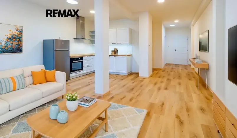 Pronájem bytu 2+1, Česká Lípa, Škroupovo náměstí, 75 m2