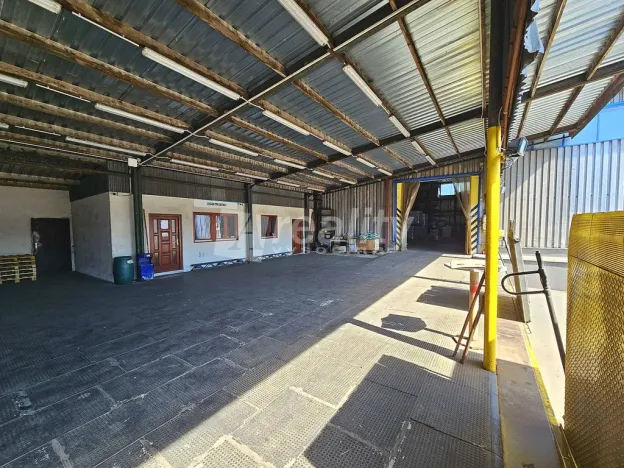 Pronájem skladu, Jihlava, Školní, 700 m2