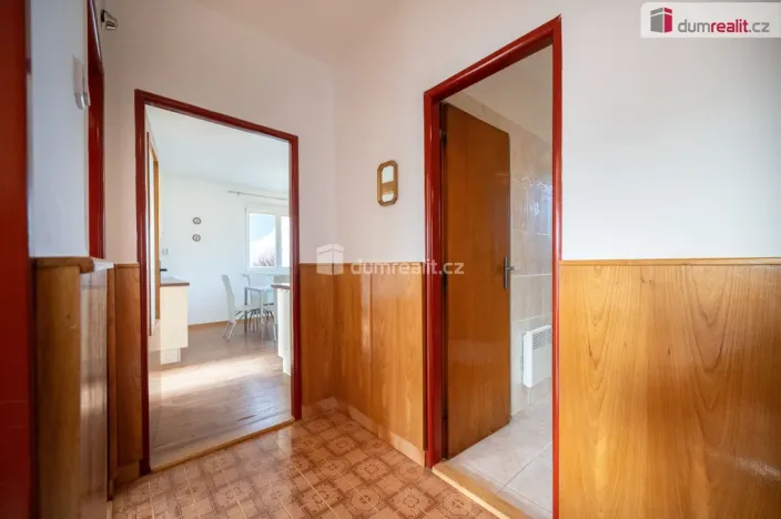 Pronájem rodinného domu, Dasný, 241 m2