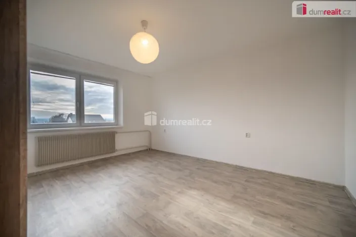 Pronájem rodinného domu, Dasný, 241 m2