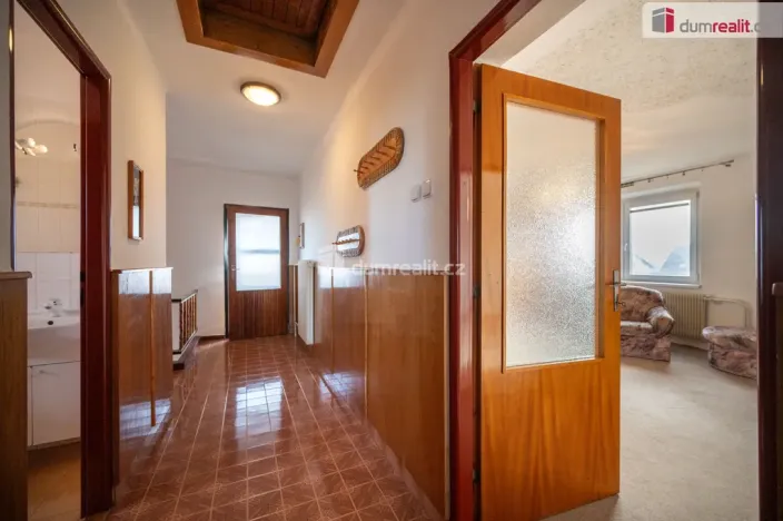 Pronájem rodinného domu, Dasný, 241 m2