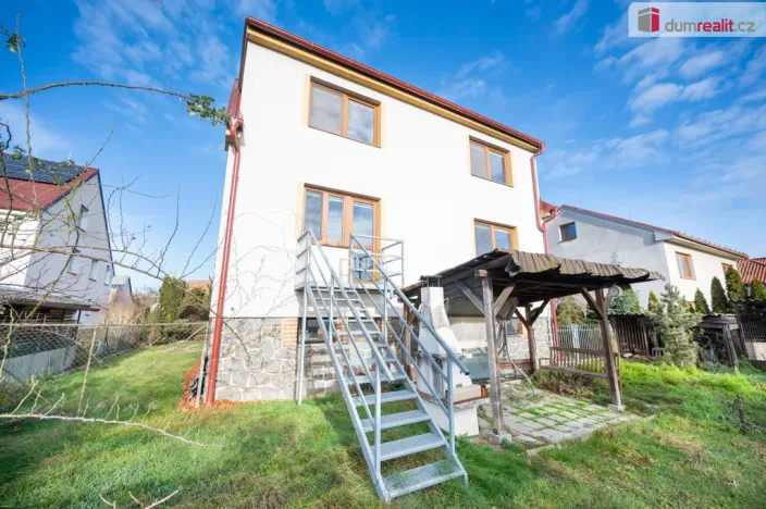 Pronájem rodinného domu, Dasný, 241 m2