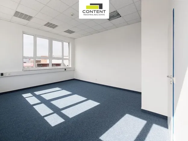 Pronájem skladu, Ostředek, 20570 m2
