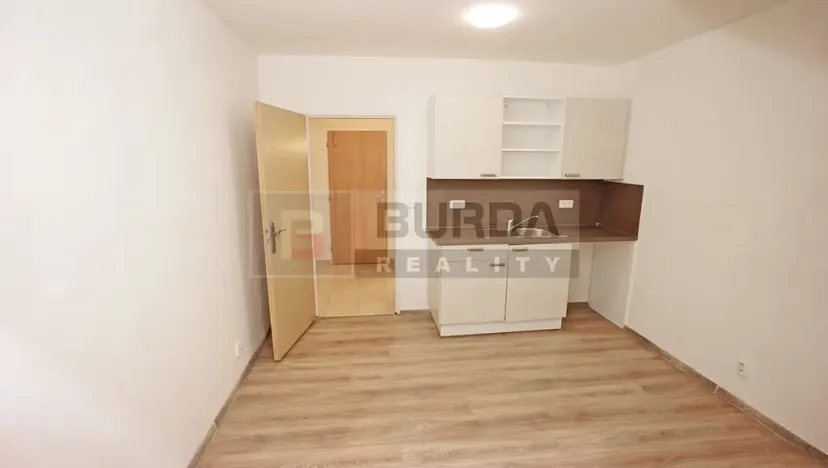 Pronájem bytu 1+kk, Neratovice, 25 m2