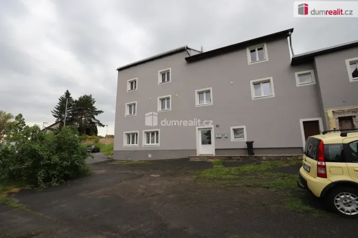 Pronájem bytu 1+kk, Karlovy Vary - Počerny, 58 m2