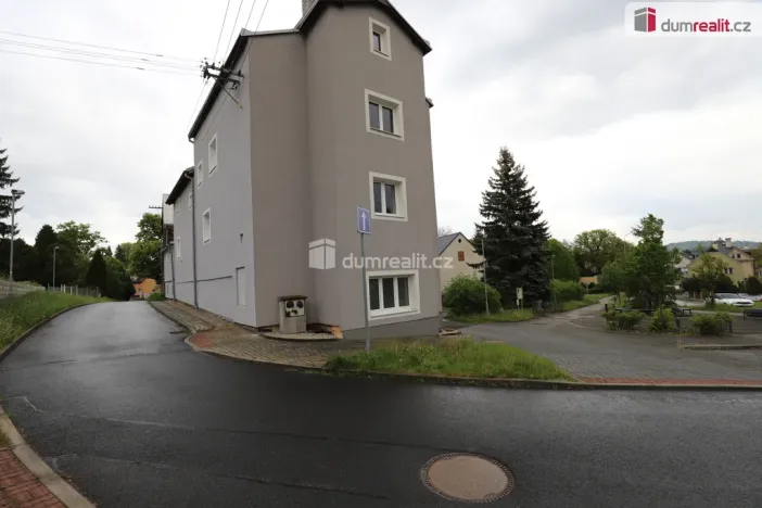 Pronájem bytu 1+kk, Karlovy Vary - Počerny, 58 m2