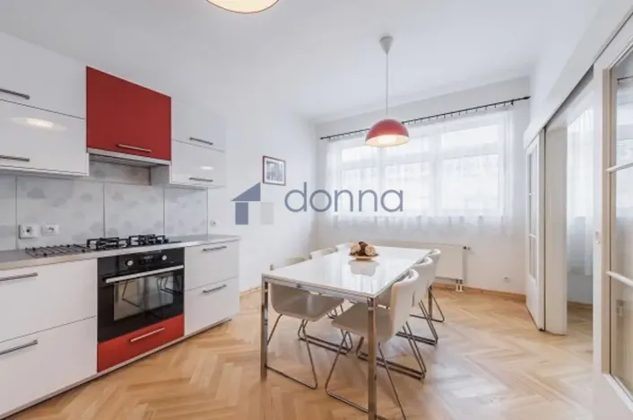 Pronájem bytu 3+1, Praha, Záhřebská, 95 m2