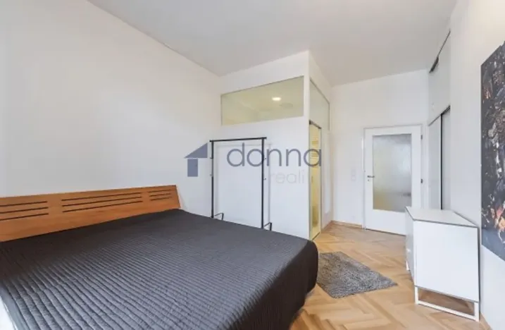 Pronájem bytu 3+1, Praha, Záhřebská, 95 m2