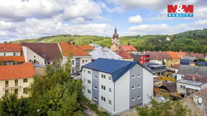 Pronájem bytu 2+kk, Radnice, Na Potocích, 57 m2