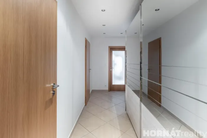 Pronájem bytu 2+kk, Praha - Kamýk, Kramperova, 67 m2