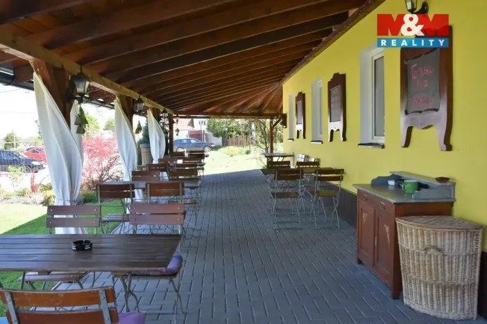 Prodej restaurace, Hukvaldy, 530 m2