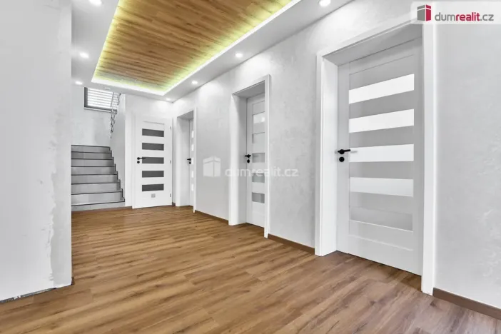 Prodej rodinného domu, Ruda, V zahradách, 160 m2