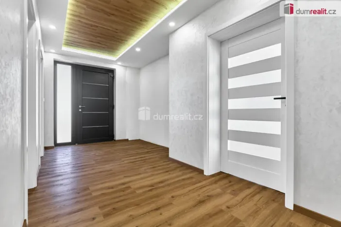 Prodej rodinného domu, Ruda, V zahradách, 160 m2