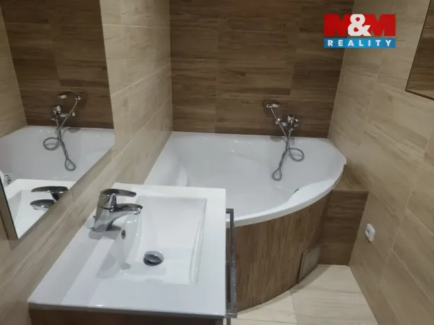 Pronájem bytu 2+kk, Lány, U lipky, 44 m2