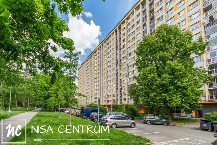 Prodej bytu 3+1, Praha - Kobylisy, Střekovská, 70 m2