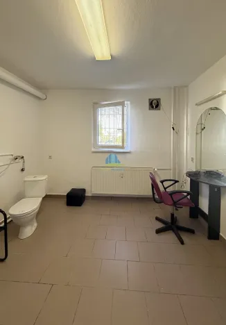 Pronájem obchodního prostoru, Františkovy Lázně, Otakara Březiny, 15 m2