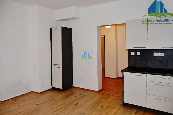 Pronájem bytu 1+1, Cheb, Úzká, 68 m2
