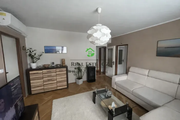 Prodej bytu 3+1, Oslavany, Moravská, 80 m2