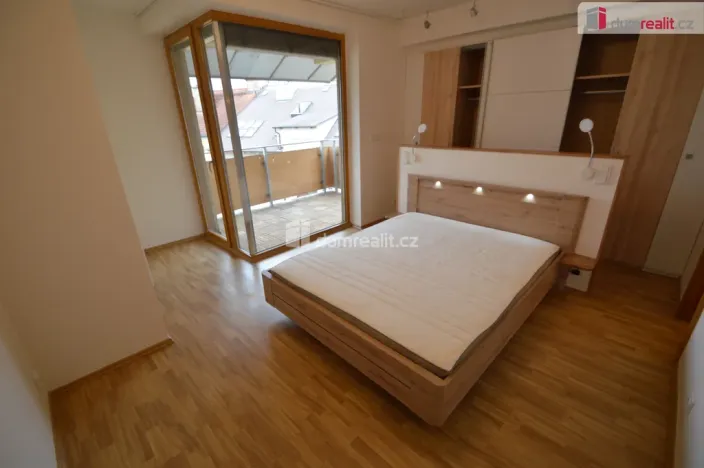 Pronájem bytu 4+kk, Praha - Smíchov, Na Zatlance, 97 m2