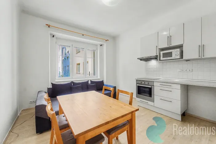Prodej bytu 2+kk, Praha, U pošty, 35 m2