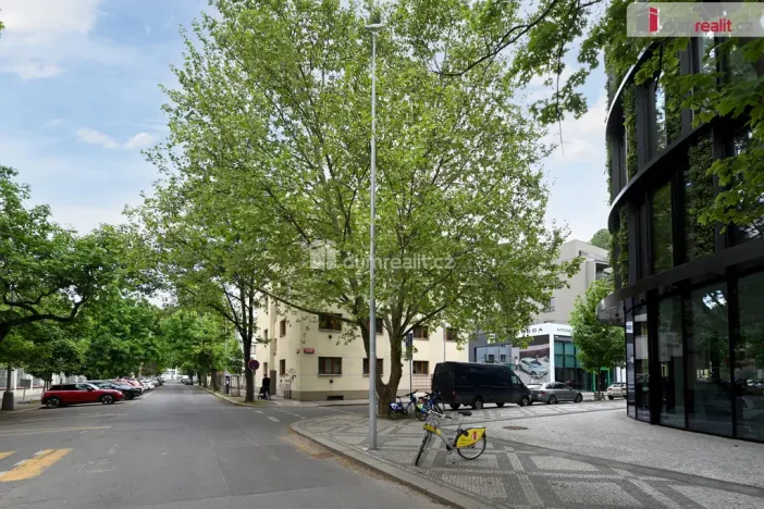 Prodej bytu 2+1, Praha - Karlín, Pernerova, 44 m2