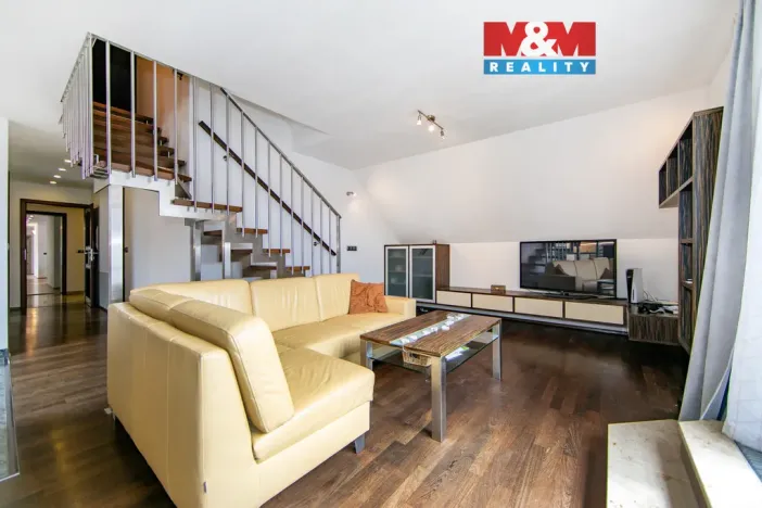 Prodej rodinného domu, Cheznovice, 227 m2