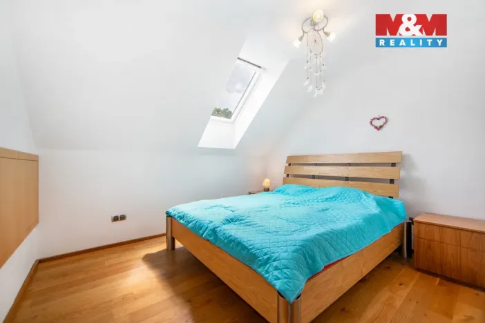 Prodej rodinného domu, Cheznovice, 227 m2