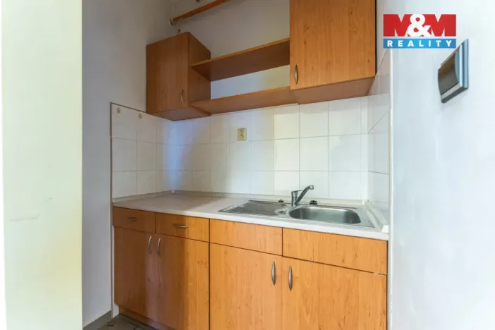 Pronájem obchodního prostoru, Praha - Horní Počernice, Náchodská, 121 m2