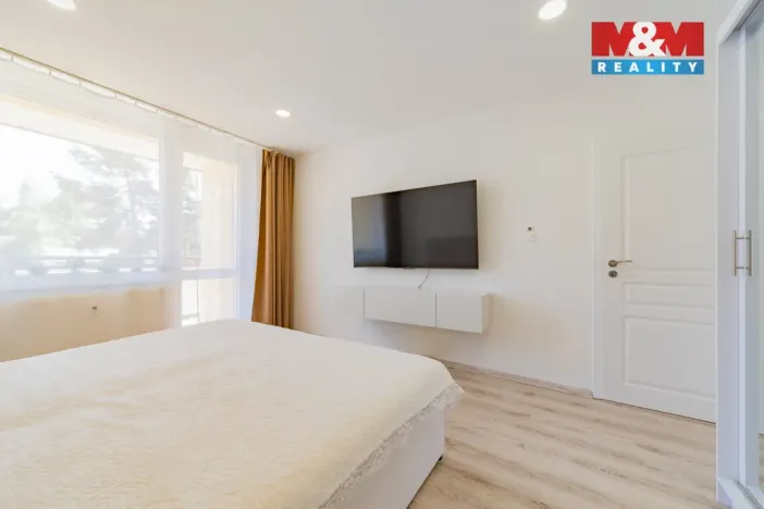 Prodej bytu 2+1, Hranice, U pošty, 61 m2