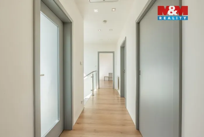 Prodej rodinného domu, Praha - Suchdol, K Roztokům, 160 m2