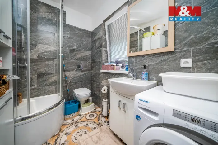 Prodej činžovního domu, Mařenice, 1190 m2