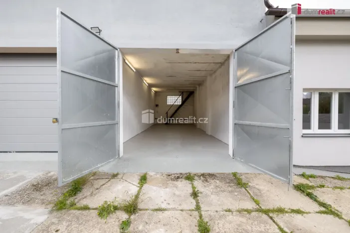 Pronájem garáže, Hředle, 50 m2