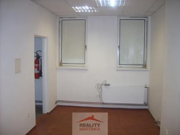 Pronájem skladu, Vsetín, Jasenická, 130 m2