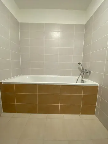 Pronájem bytu 1+kk, Olomouc, Edmunda Husserla, 34 m2