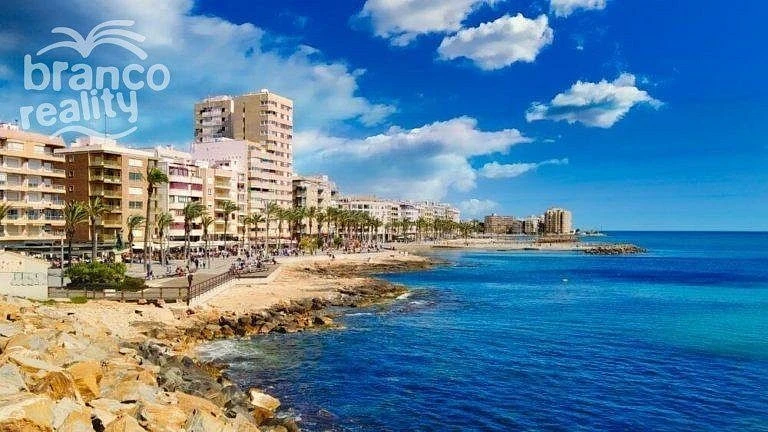 Prodej bytu 2+kk, Torrevieja, Alicante, Španělsko, 52 m2