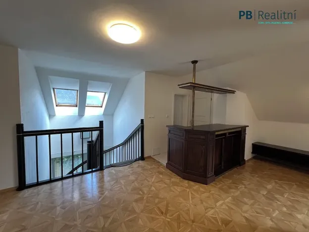 Prodej rodinného domu, Roztoky, 522 m2