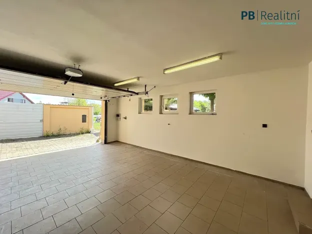 Prodej rodinného domu, Roztoky, 522 m2