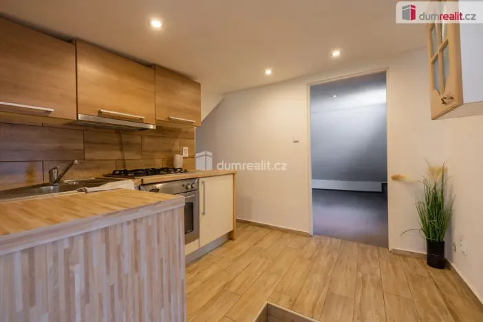 Prodej rodinného domu, Třebusice, 170 m2
