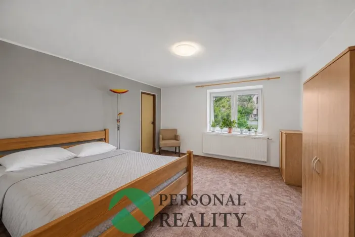 Prodej rodinného domu, Klamoš, 219 m2