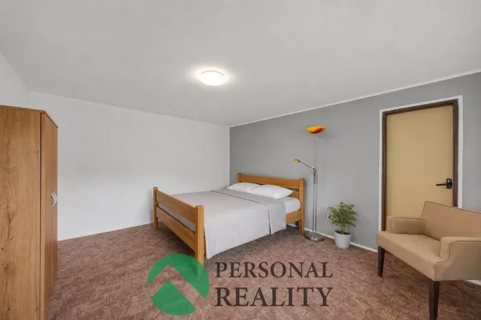 Prodej rodinného domu, Klamoš, 219 m2