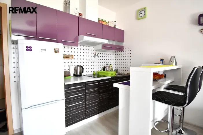 Prodej bytu 1+kk, Hradec Králové - Třebeš, Svatojánská, 33 m2