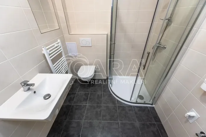 Pronájem bytu 2+kk, Praha - Holešovice, Přístavní, 53 m2