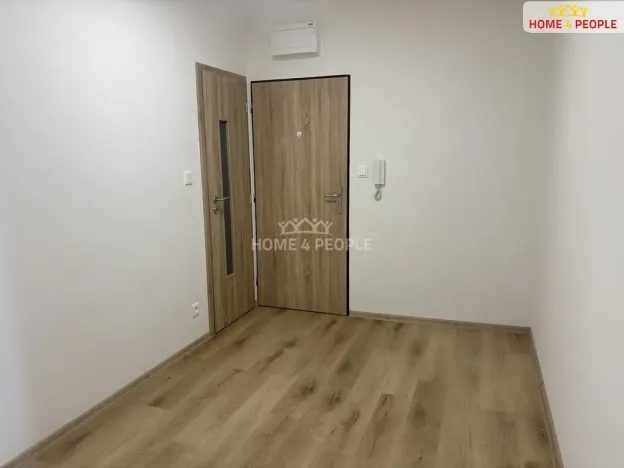 Pronájem bytu 3+1, Karlovy Vary, Ostrovská, 64 m2