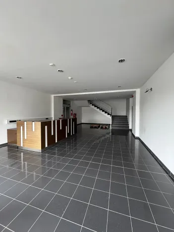 Pronájem kanceláře, Praha - Letňany, Veselská, 584 m2