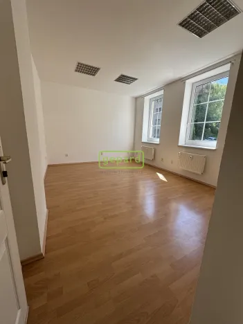 Pronájem komerční nemovitosti, Náchod, Českých bratří, 20 m2