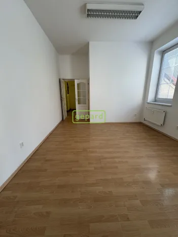 Pronájem kanceláře, Náchod, Českých bratří, 40 m2