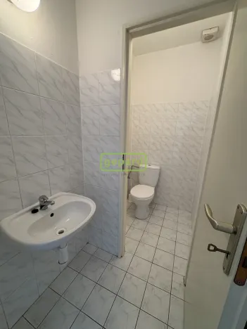 Pronájem kanceláře, Náchod, Českých bratří, 40 m2