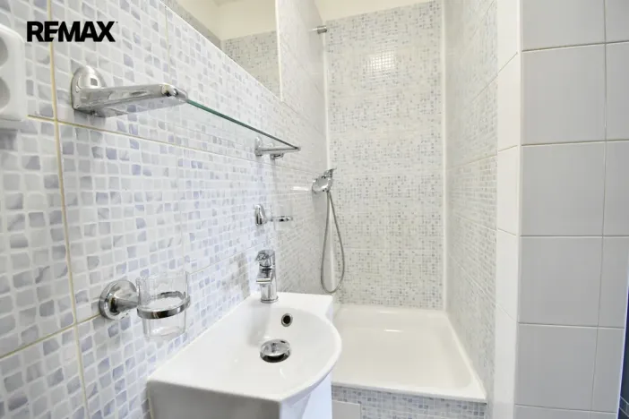 Pronájem bytu 1+kk, Hradec Králové - Pražské Předměstí, Jiřího Purkyně, 21 m2