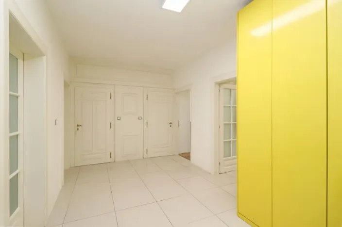Pronájem bytu 3+1, Praha - Vinohrady, Vinohradská, 105 m2